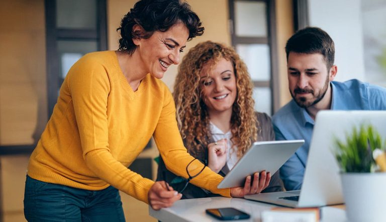 Humans-at-the-Core-A-Human-Centered-Approach-to-HR-Portada-2026