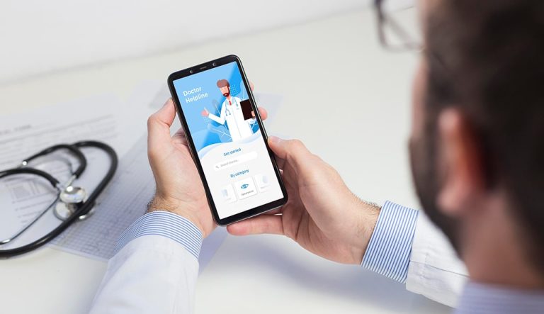 Localizing Healthcare Software A Step-by-Step Breakdown - Portada